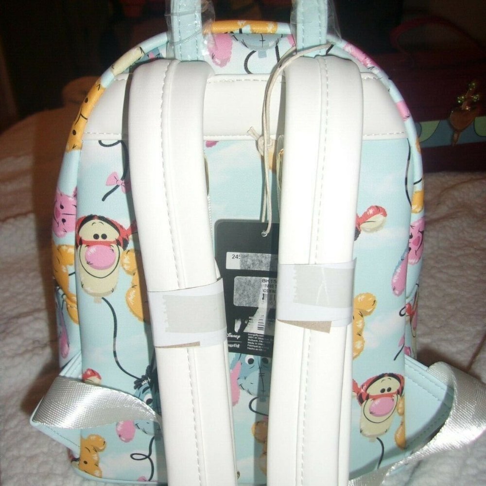 Disney Loungefly Winnie The Pooh Balloon Friends Mini Backpack new with tags - Picture 4 of 4